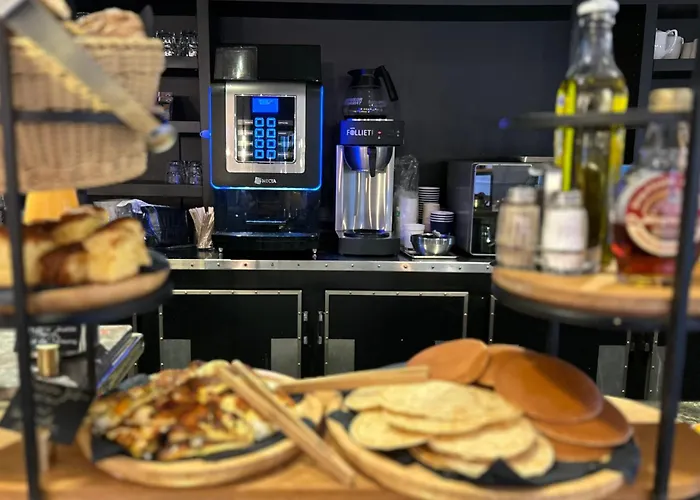 Eiffel Villa GaribaldiHotel Parigi